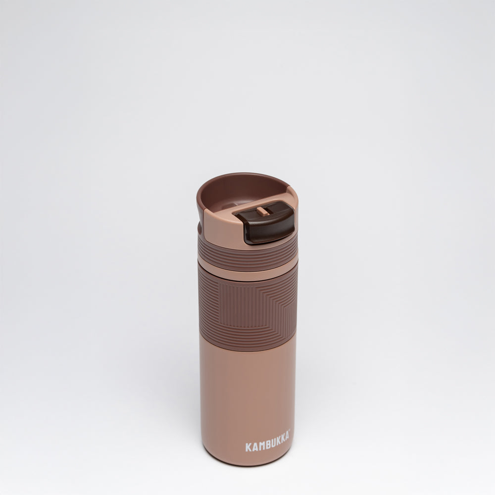 kambukka-cabo-grip-kaffeebecher-500-ml-mocca-praline image 2