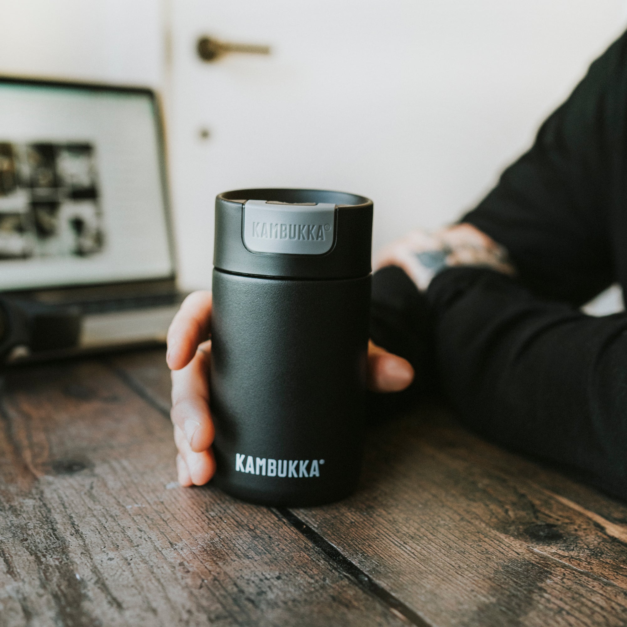 kambukka-olympus-thermosbecher-300-ml-jet-black image 7
