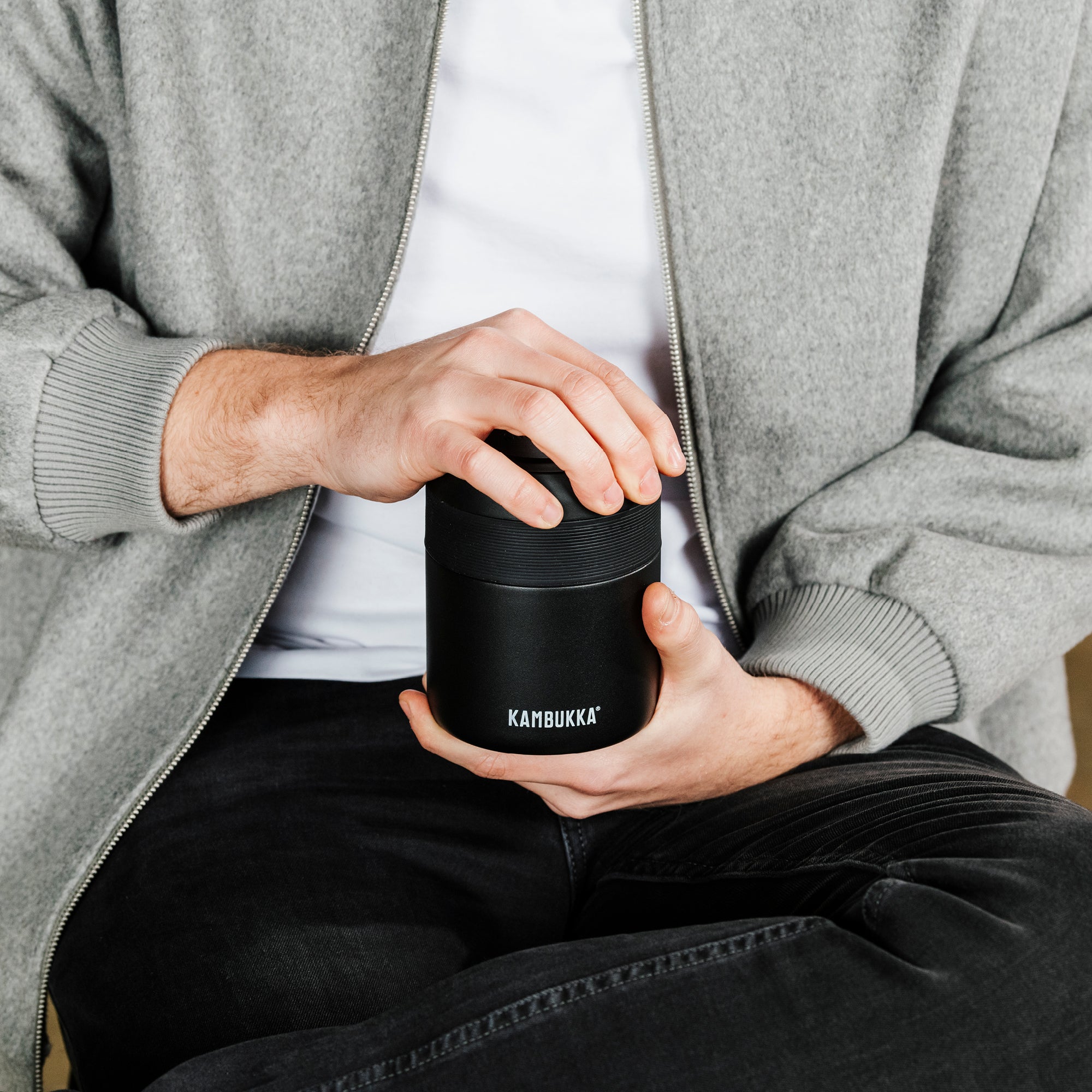 kambukka-bora-lunchbox-matte-black image 5