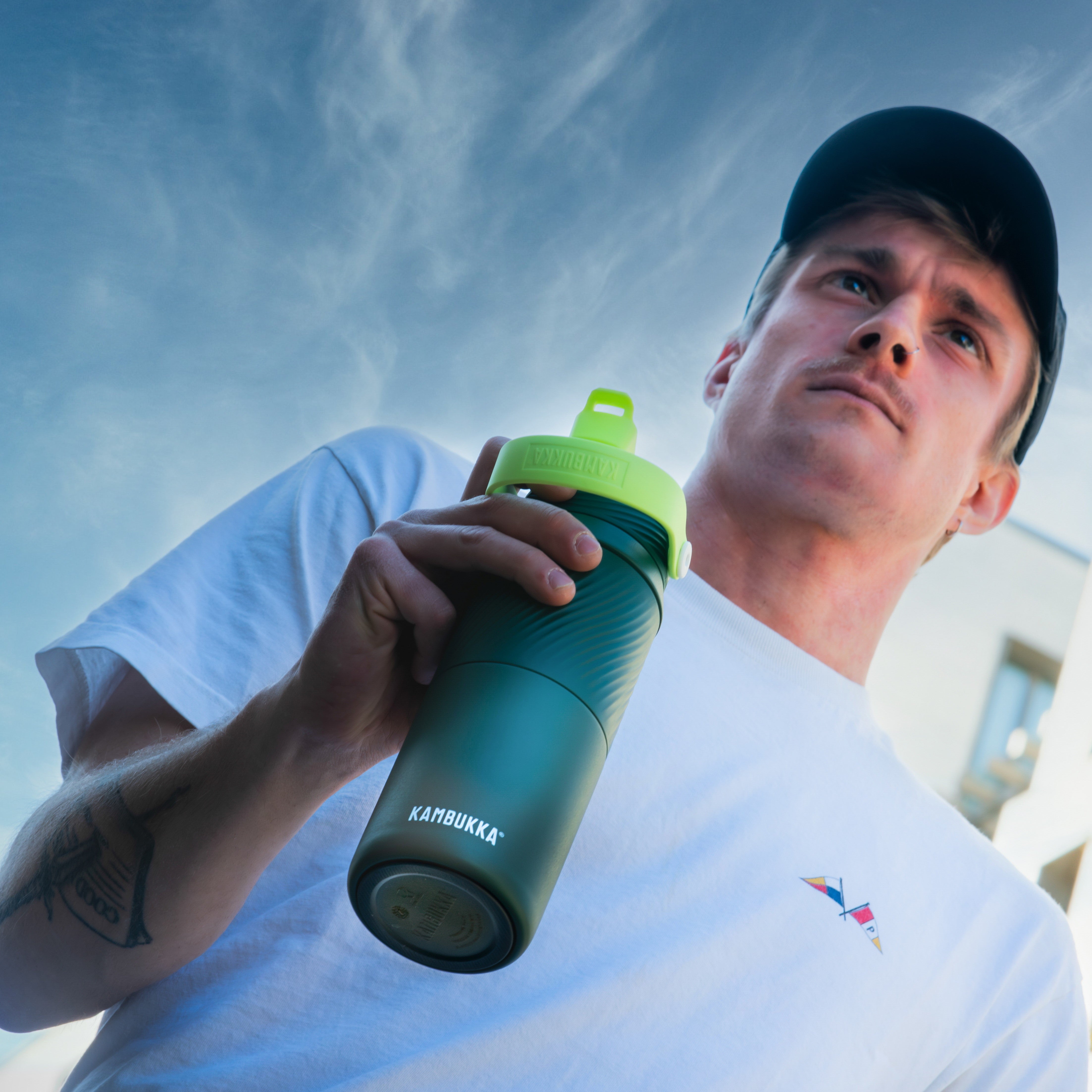 kambukka-dupla-insulated-750-ml-thermos-trinkflasche-pine-forest image 2